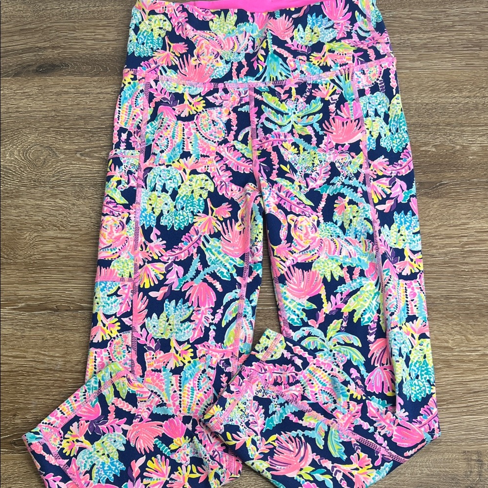 Lilly Pulitzer Luxletic Weekender High-Rise Leggings Vibrant Tropical Print S